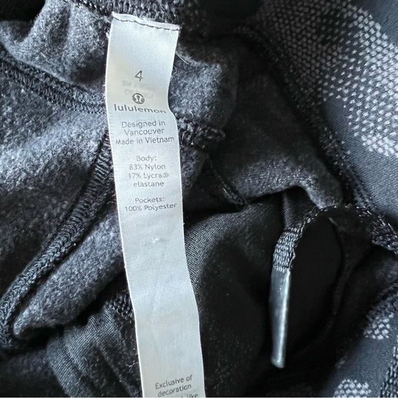 Lululemon Ready to Rulu Jogger Crop Heritage Camo Jacquard Black Rock size 4 - Picture 8 of 9